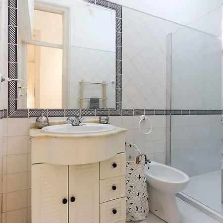 Apartment Avenida Liberdade Terrace By Homing Lisbon